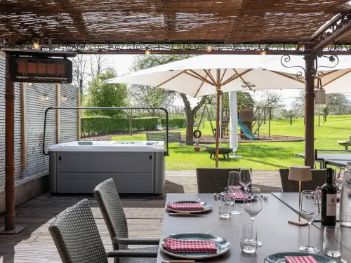 Historisch pand met bar, sauna en bubbelbad
